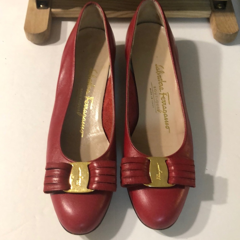Salvatore Ferragamo Red Leather Shoes 6 1/2 AA